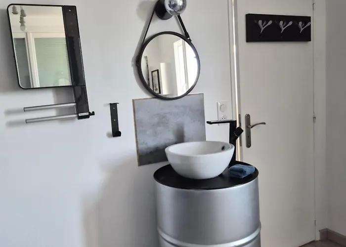 Looking Flor En Champagne * Épernay